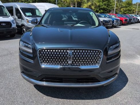 Used 2022 Lincoln Nautilus FWD w/ Premium Package image 9