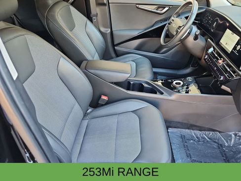 Used 2023 Kia Niro Wind FWD image 18