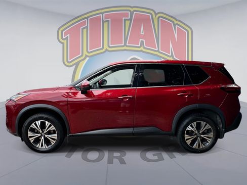 Used 2021 Nissan Rogue SV AWD/4WD image 4