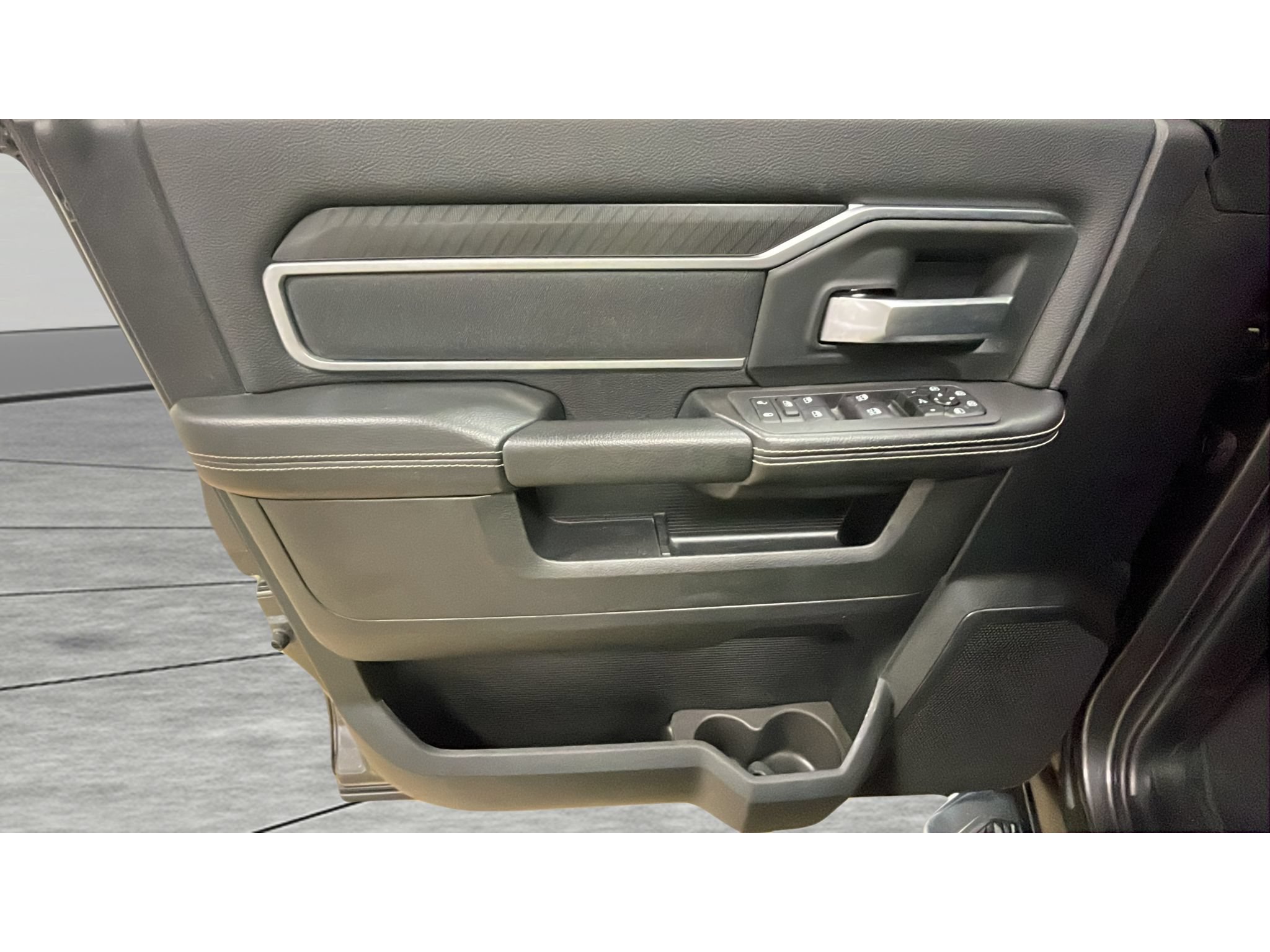 Used 2026 RAM 2500 Big Horn AWD/4WD image 9