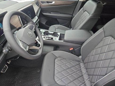 New 2026 Volkswagen Atlas SEL Premium R-Line AWD/4WD image 11