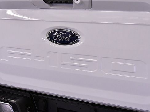 Used 2022 Ford F150 XLT w/ Equipment Group 302A High image 12