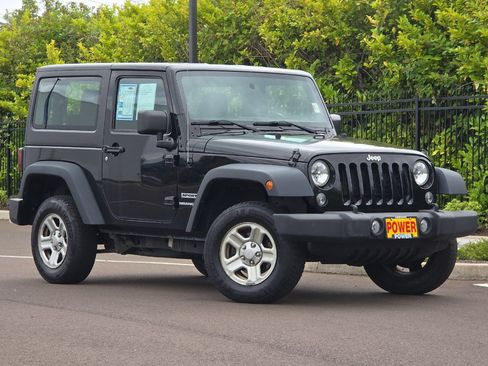 Used 2014 Jeep Wrangler Sport w/ Connectivity Group AWD/4WD image 2