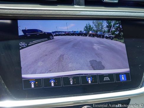 Used 2021 Buick Encore GX Essence w/ Advanced Technology Package AWD/4WD image 19