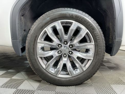 Used 2024 GMC Sierra 1500 Denali w/ Denali Reserve Package image 10