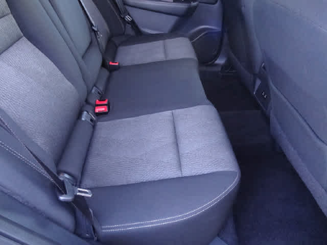 Used 2025 Nissan Rogue SV FWD image 2