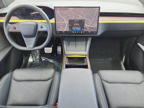 Used 2024 Tesla Model X AWD/4WD image 17