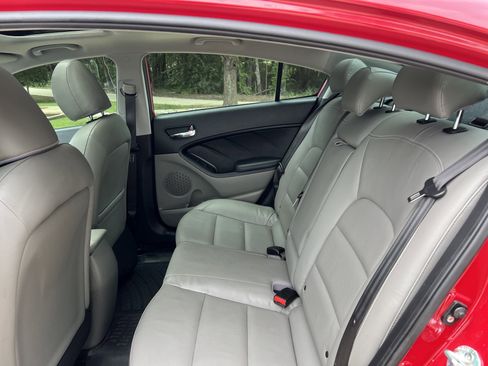 Used 2014 Kia Forte EX w/ Premium Package FWD image 29