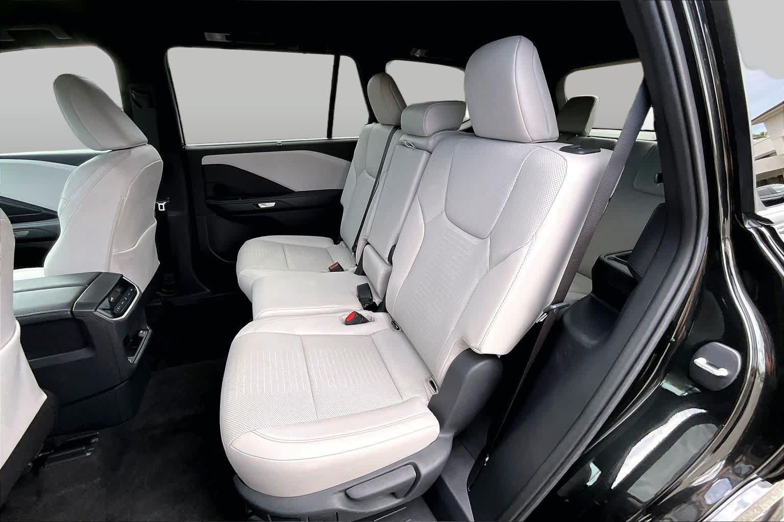Certified 2024 Lexus TX 350 FWD w/ Cold Weather Package image 18