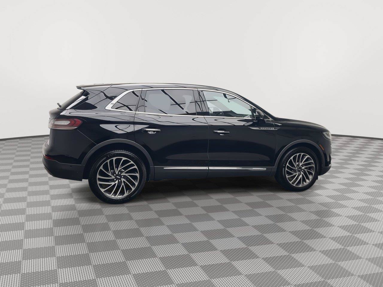 Used 2020 Lincoln Nautilus Reserve AWD/4WD image 44