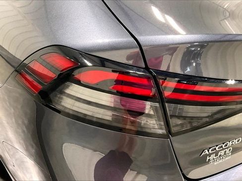 Used 2024 Honda Accord EX image 29