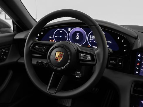 New 2025 Porsche Taycan image 31