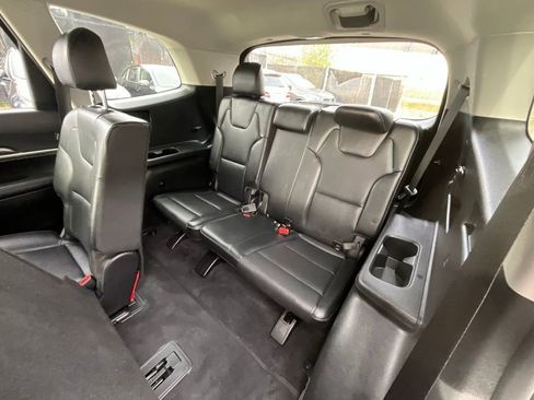 Used 2023 Kia Telluride LX image 23