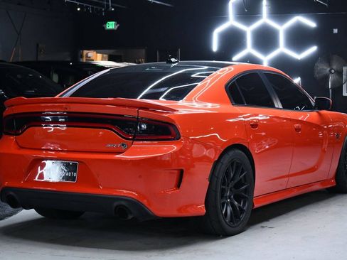 Used 2016 Dodge Charger SRT Hellcat w/ Harman/Kardon Audio Group RWD image 5