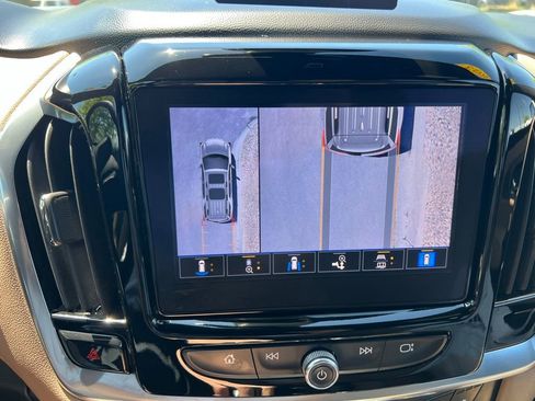 Used 2023 Chevrolet Traverse Premier w/ LPO, Floor Liner Package AWD/4WD image 40