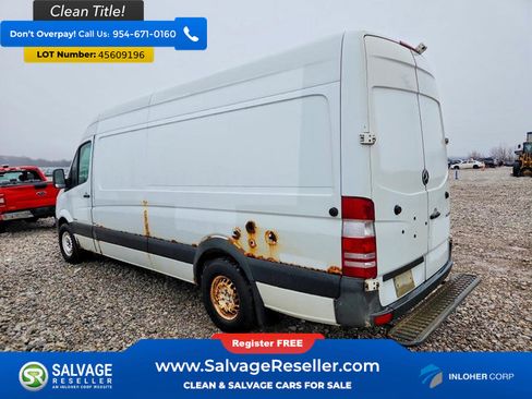 Used 2014 Mercedes-Benz Sprinter 2500 image 3