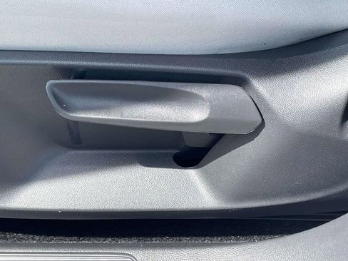 Certified 2025 Volkswagen Taos S FWD image 13