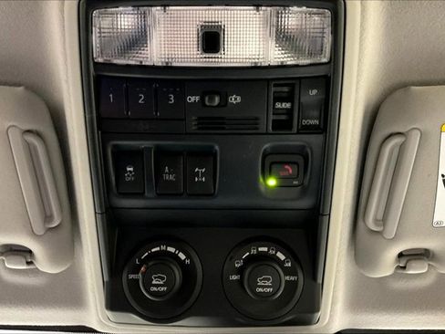 Certified 2020 Toyota 4Runner TRD Off-Road Premium image 36