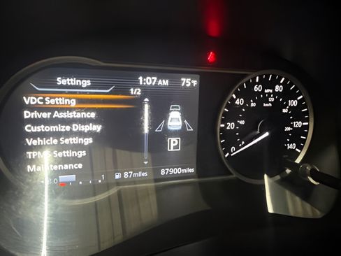 Used 2021 Nissan Versa SV FWD image 19