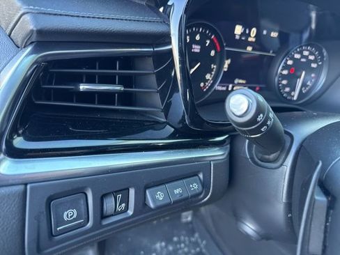 Used 2023 Cadillac XT6 Premium Luxury w/ Technology Package image 23