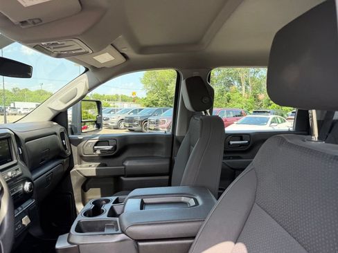 Used 2022 GMC Sierra 3500 Pro AWD/4WD image 15