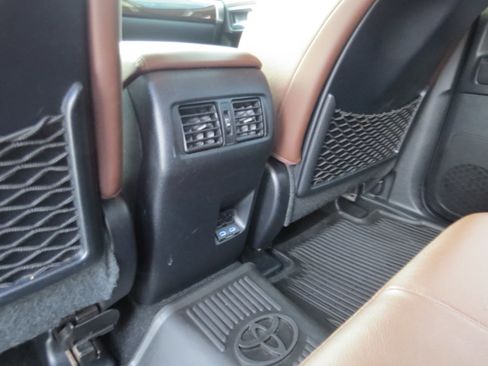 Used 2023 Toyota 4Runner Limited image 16