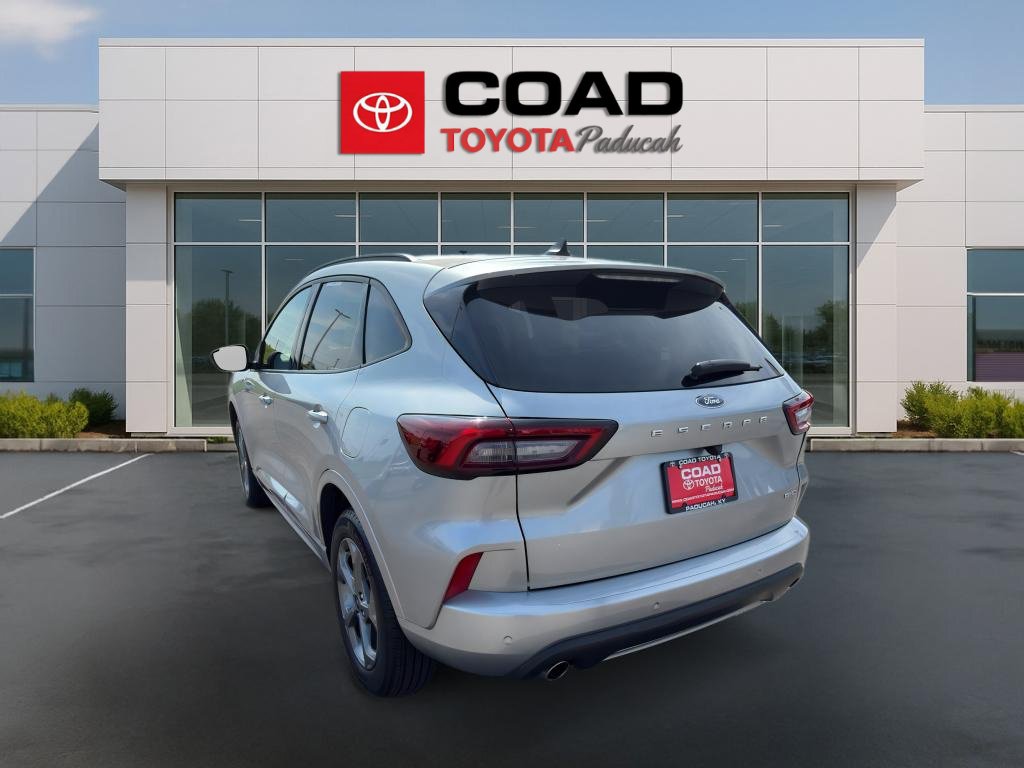Used 2024 Ford Escape ST-Line w/ Tech Pack #1 AWD/4WD image 3