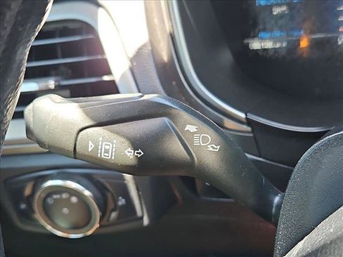 Used 2020 Ford Fusion SE FWD image 16