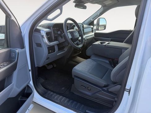 Used 2026 Ford F250 XLT AWD/4WD image 11