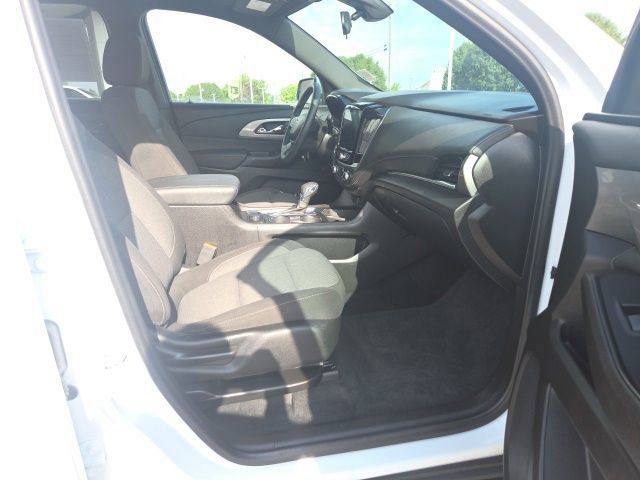 Used 2023 Chevrolet Traverse LT FWD image 58