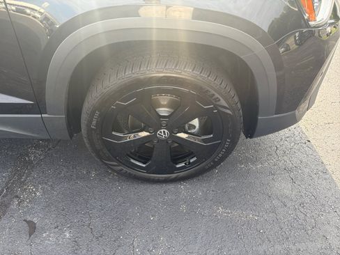 Certified 2026 Volkswagen Taos SE AWD/4WD image 29