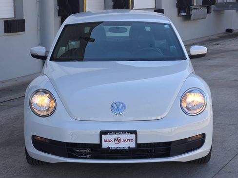 Used 2015 Volkswagen Beetle TDI FWD image 3