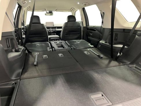 New 2025 Honda Pilot EX-L image 34