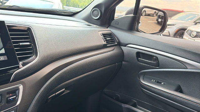 Used 2023 Honda Passport TrailSport image 21