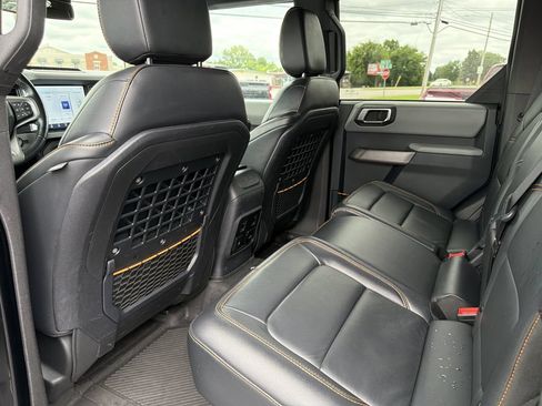 Used 2023 Ford Bronco Badlands AWD/4WD image 12