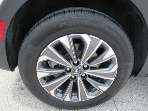 Used 2025 Buick Envision Preferred AWD/4WD image 8