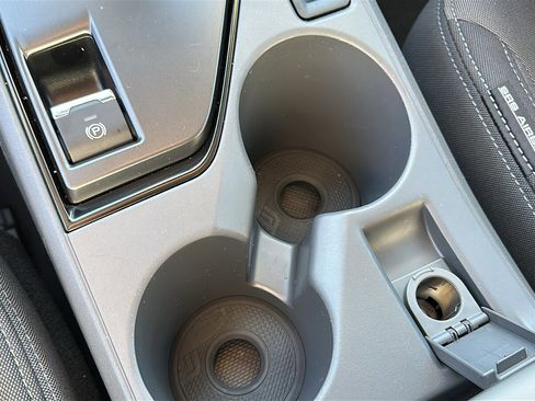 Certified 2025 Subaru Crosstrek 2.0i image 18