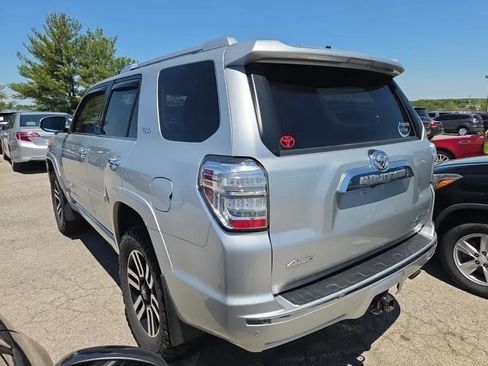 Used 2021 Toyota 4Runner Limited AWD/4WD image 3