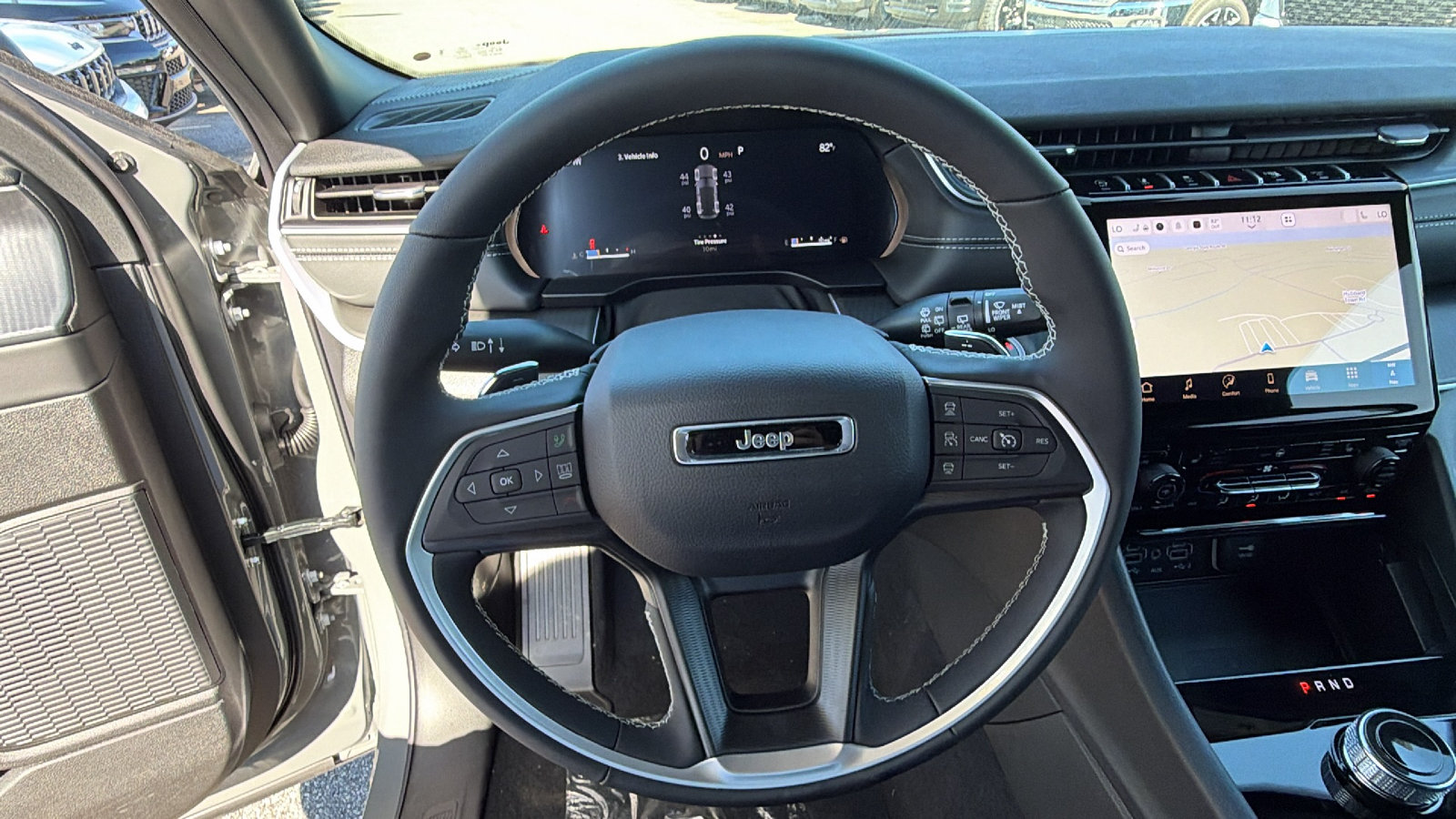 New 2027 Jeep Grand Cherokee Laredo X AWD/4WD image 22