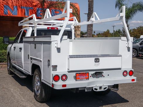 Used 2024 RAM 2500 Tradesman w/ Chrome Appearance Group image 6