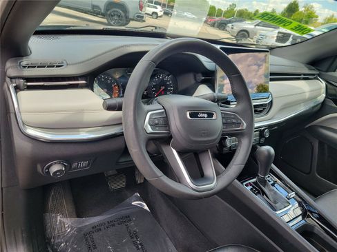 Used 2024 Jeep Compass Limited AWD/4WD image 19
