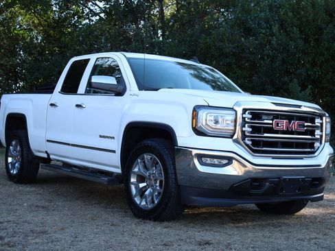 Used 2017 GMC Sierra 1500 SLT w/ SLT Premium Package image 8