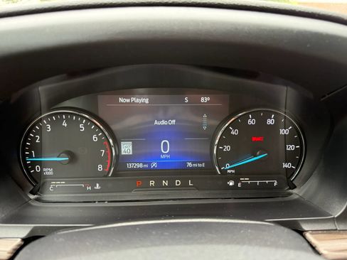 Used 2021 Ford Explorer Limited w/ Equipment Group 301A RWD image 19