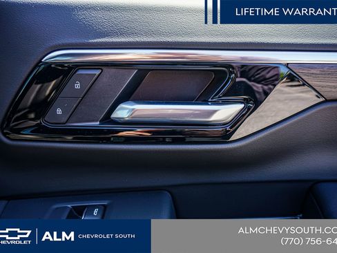 New 2026 Chevrolet Suburban Premier RWD image 46