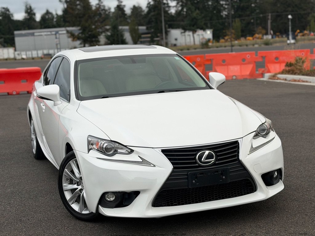 Used 2015 Lexus IS 250 RWD image 3