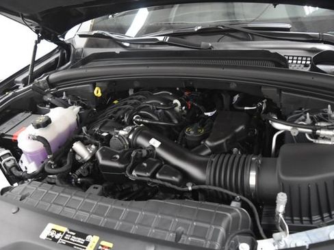 New 2025 Jeep Grand Cherokee L Laredo w/ Luxury Tech Group I image 9