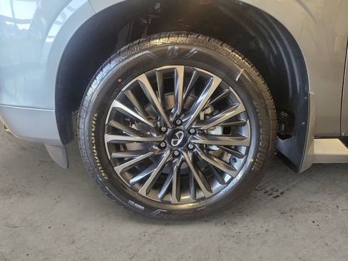 New 2026 INFINITI QX80 Autograph w/ Premium Cargo Package image 14