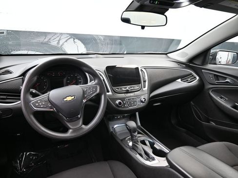 Used 2023 Chevrolet Malibu LT FWD image 11