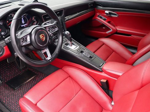 Used 2017 Porsche 911 4 Coupe AWD/4WD image 29