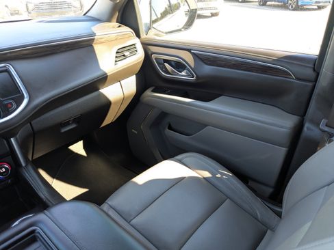 Used 2021 Chevrolet Tahoe Z71 w/ Z71 Signature Package image 19